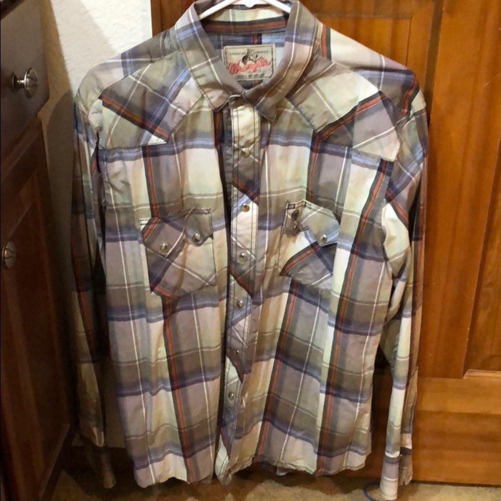 Wrangler pearl snap